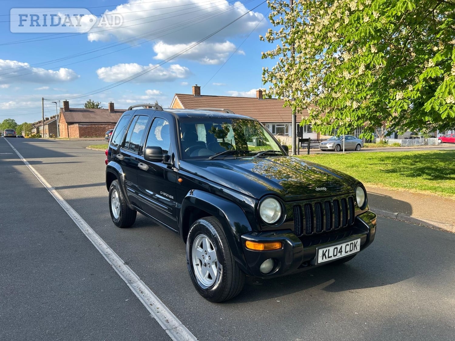 Jeep Cherokee 2004 - Cars in Bedford