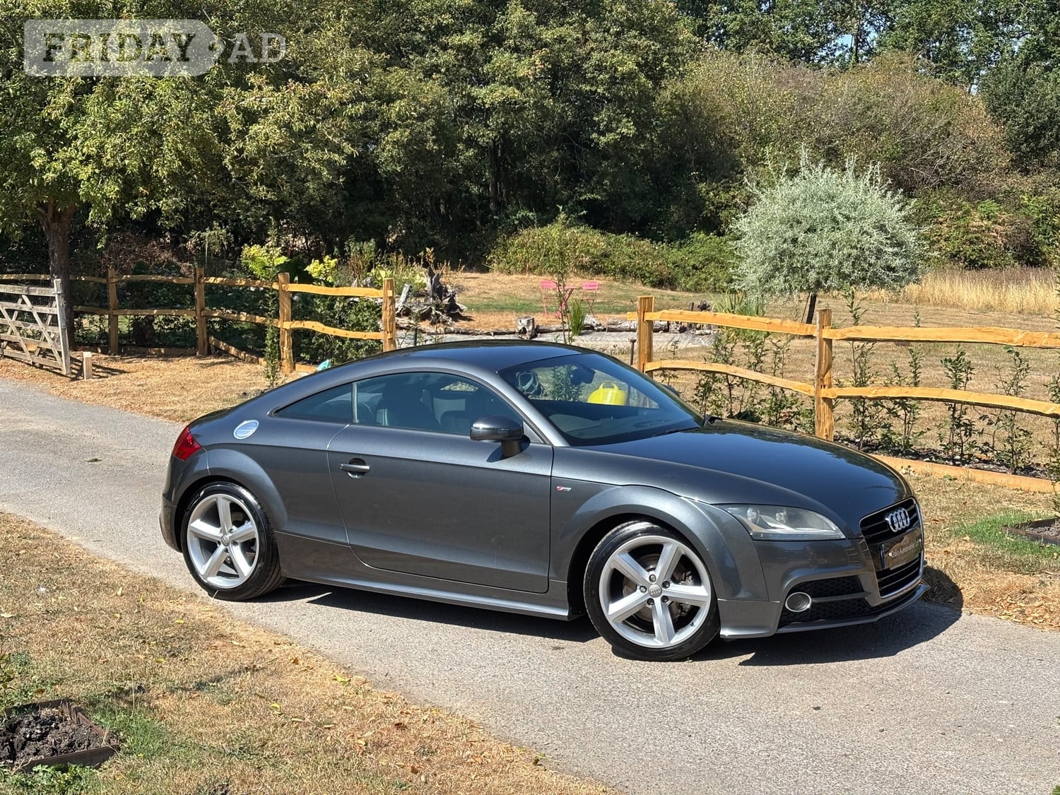 Audi TT 2011 - Cars