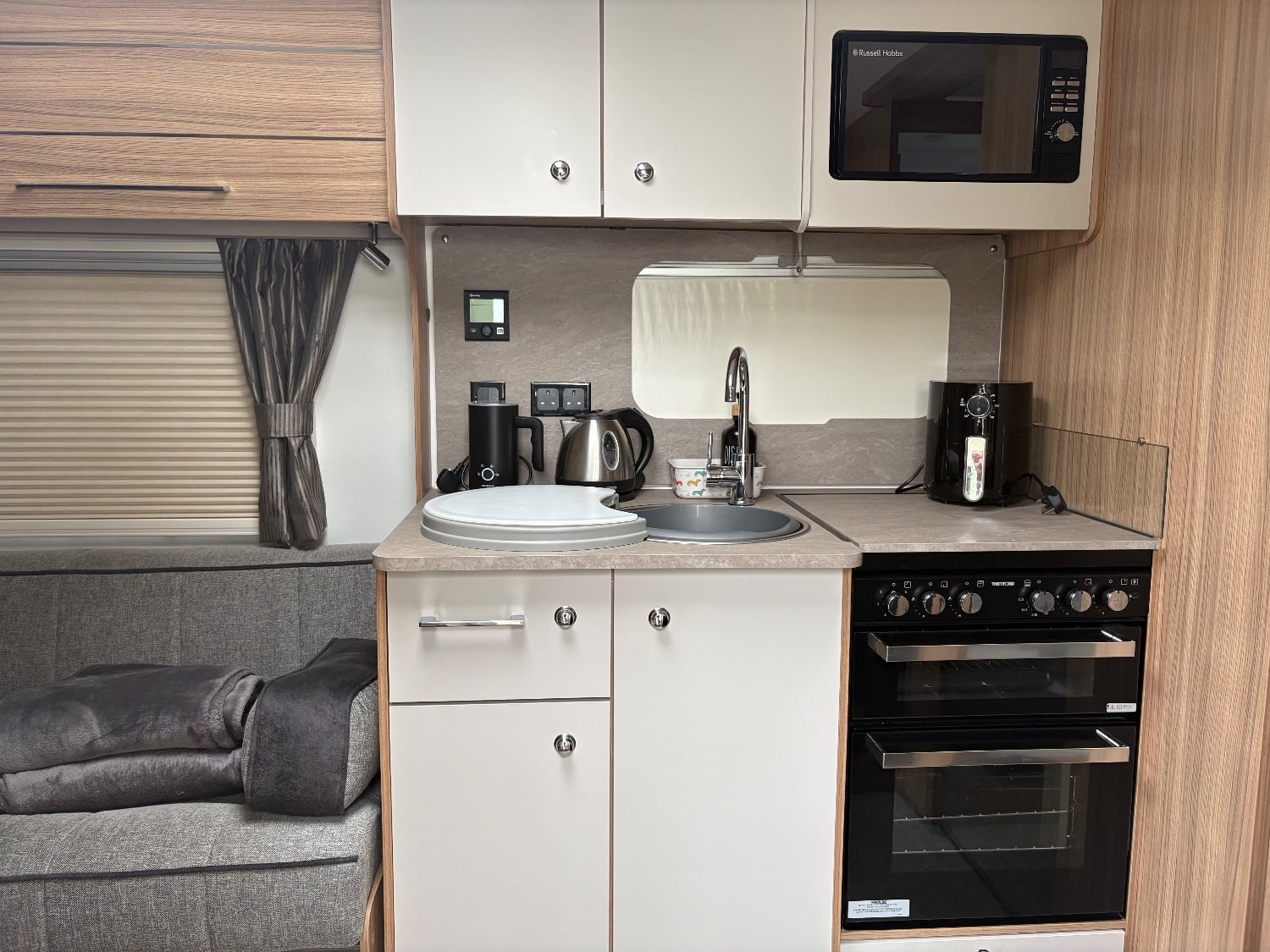Bailey Pegasus Grande Portofino 2024 - Motorhomes & Caravans