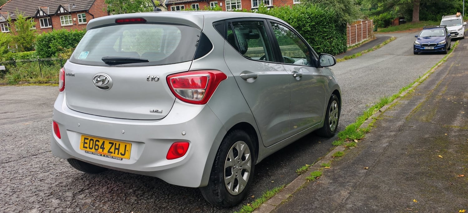 Hyundai i10 2014 - Cars