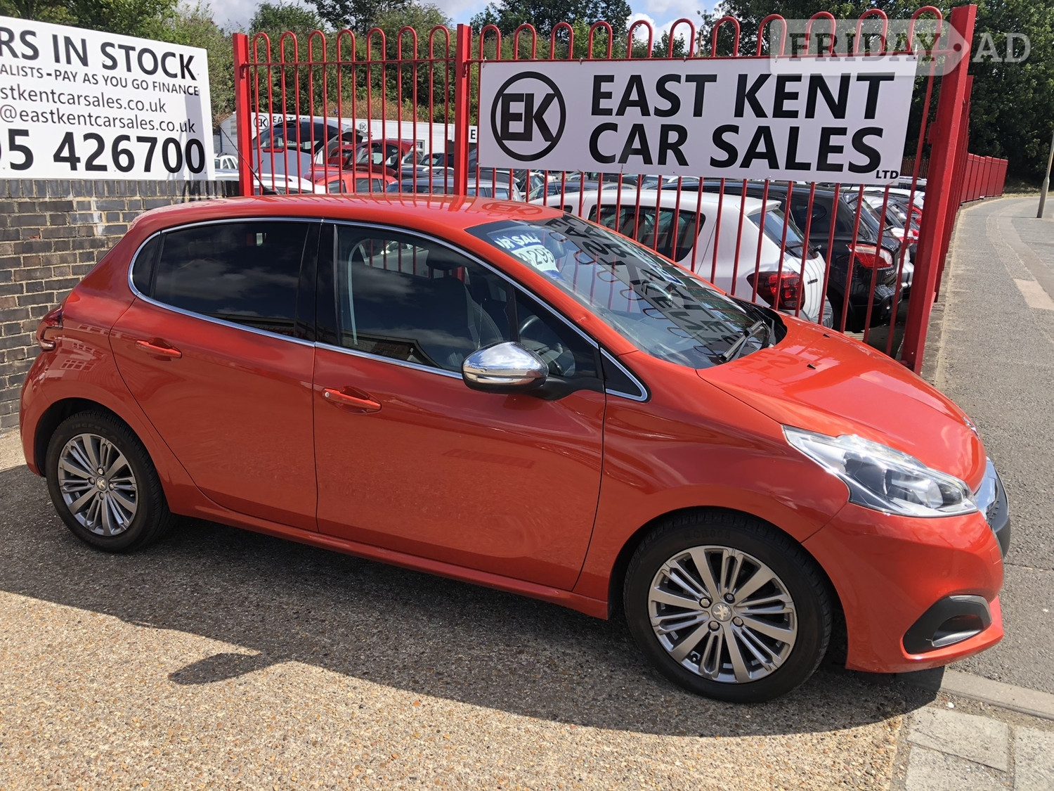 Peugeot 208 2017 - Cars in Sittingbourne