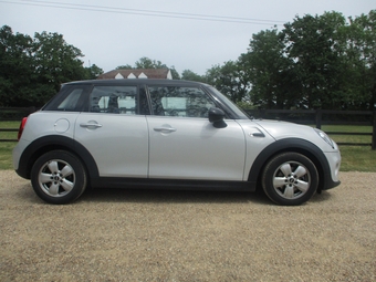 Mini Hatch 2018