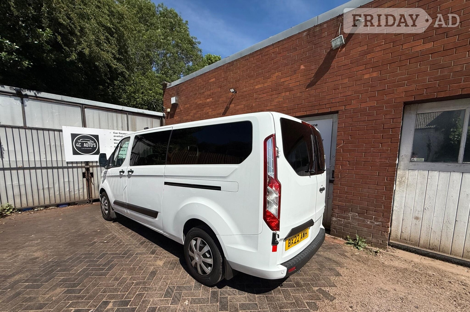 [ berth ]Ford Transit Custom