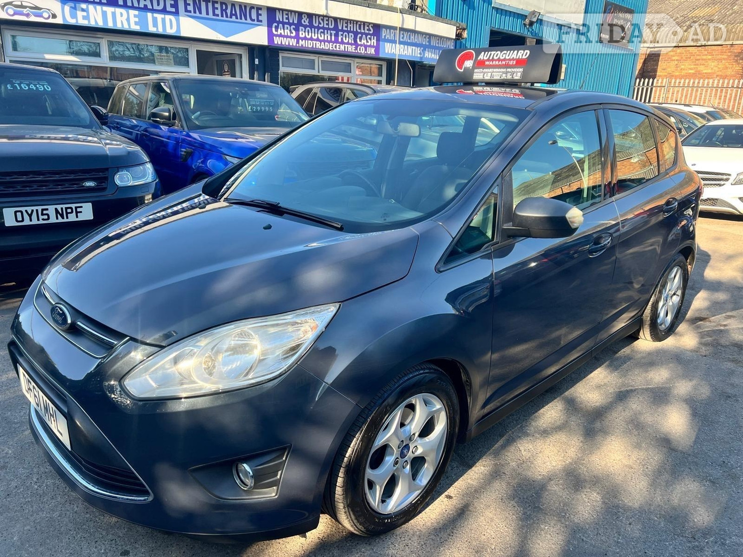 [ berth ]Ford C-MAX