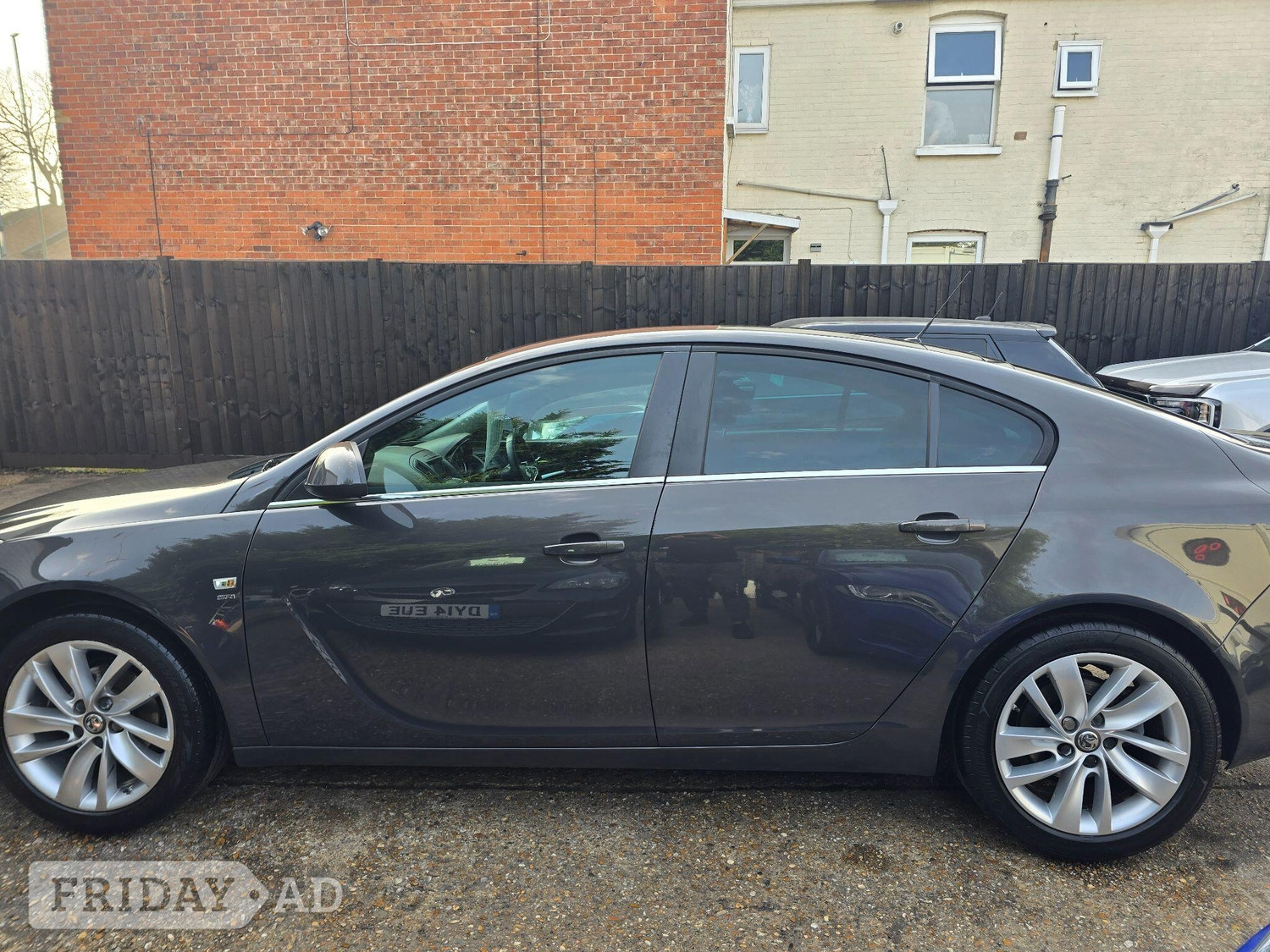 [ berth ]Vauxhall Insignia