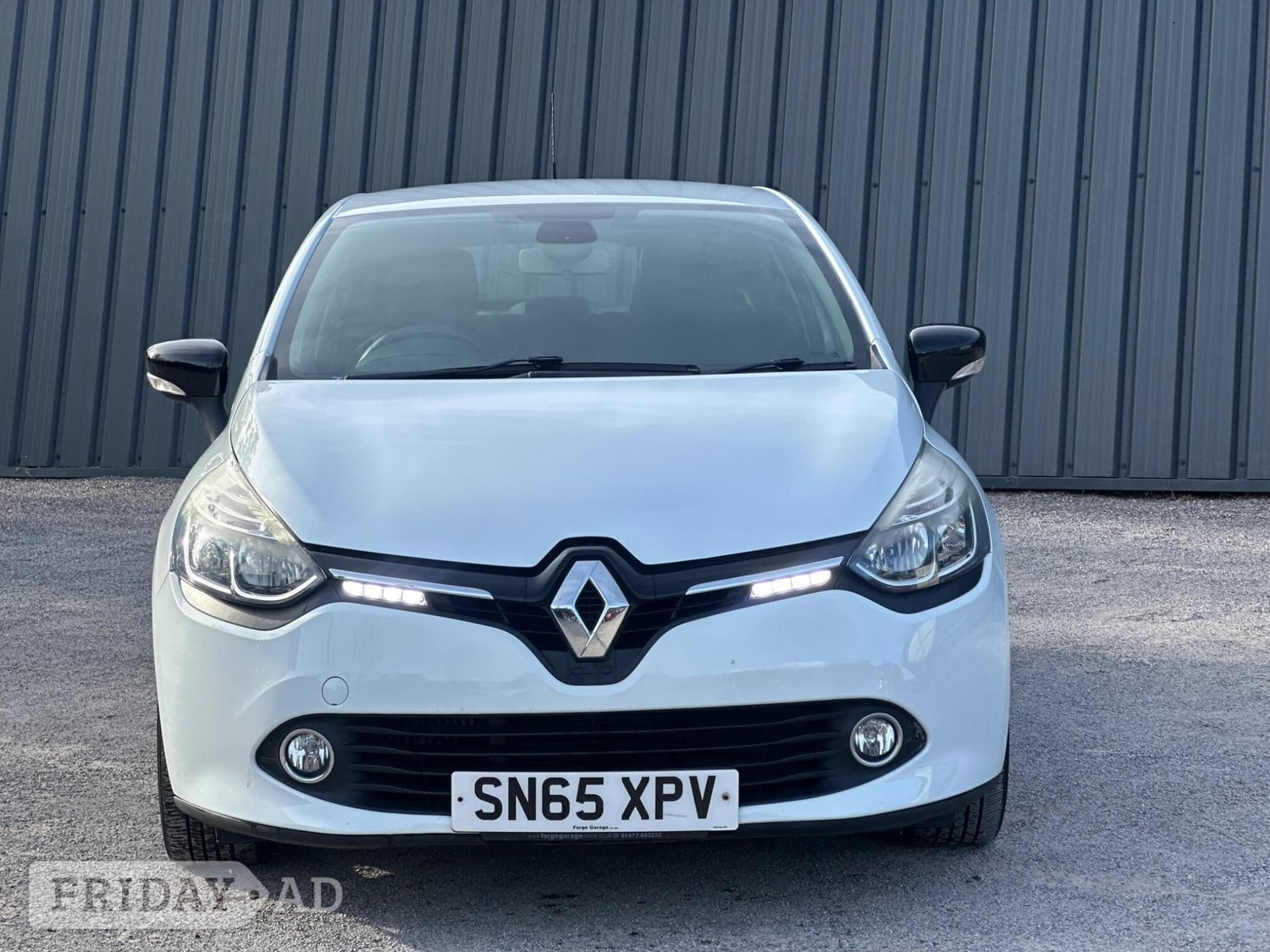 Renault Clio Farnham