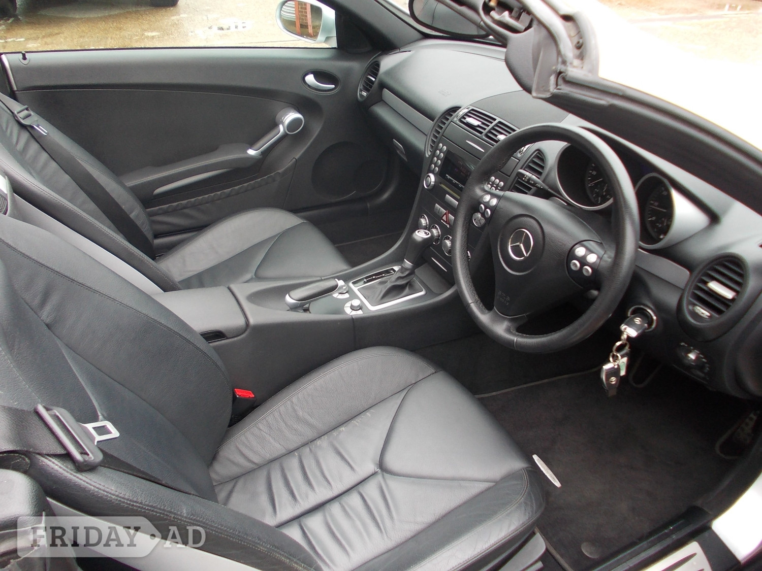 [ berth ]Mercedes-Benz SLK