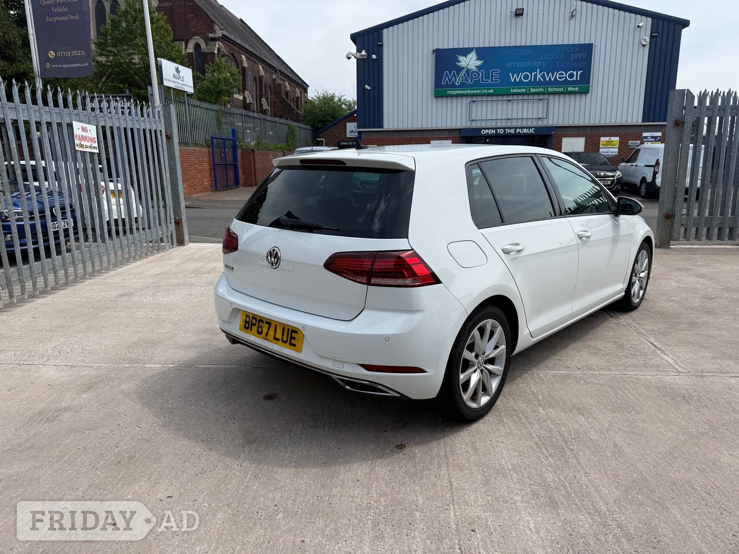 [ berth ]Volkswagen Golf