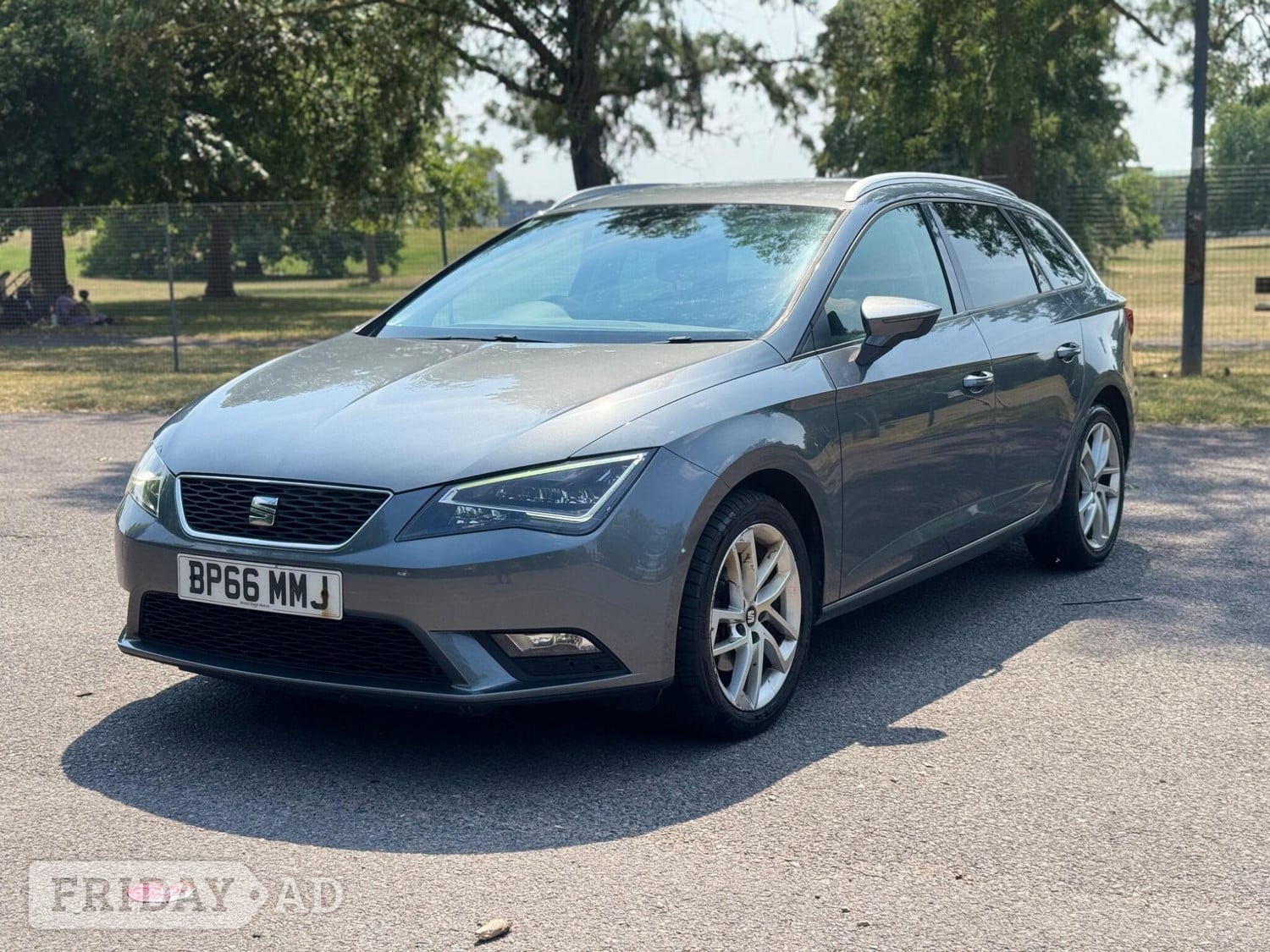 [ berth ]SEAT Leon