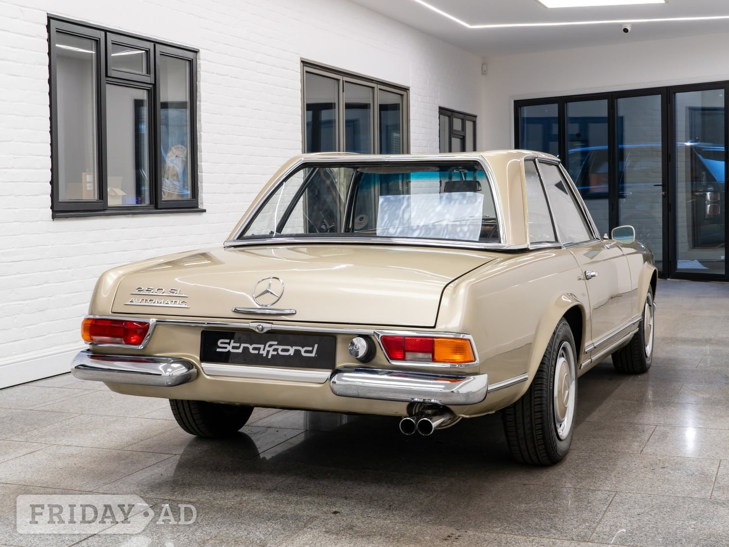 [ berth ]Mercedes-Benz 250