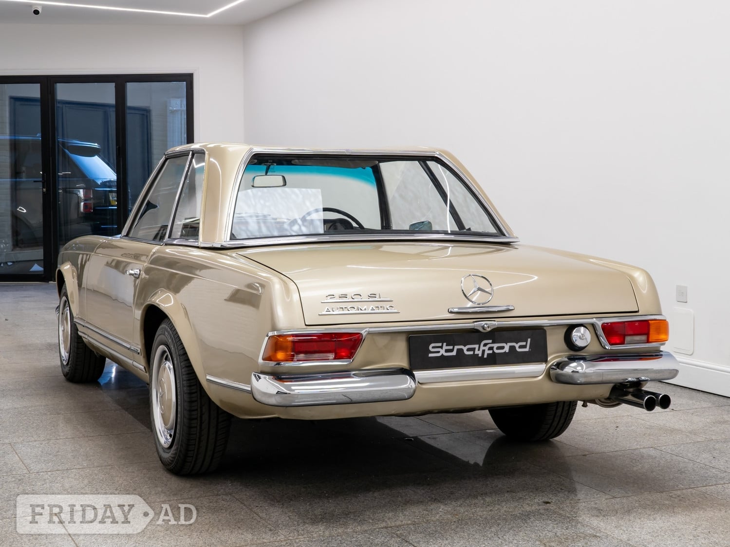 Mercedes-Benz 250 1967 - Cars in Brighton