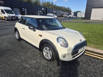 Mini Hatch 2014