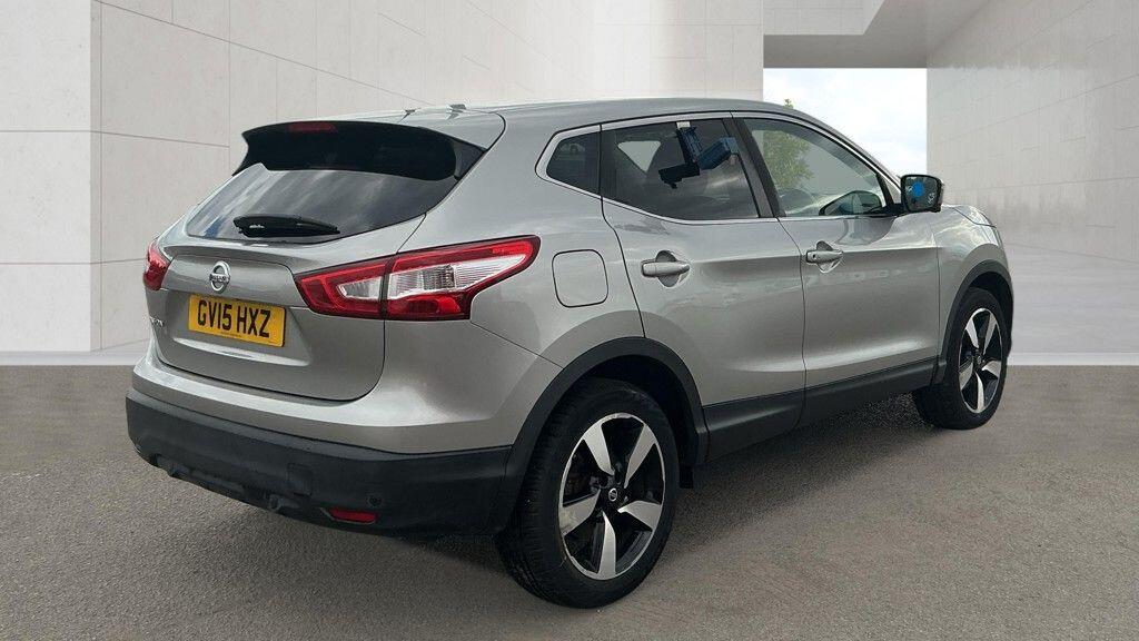 Nissan Qashqai 2015 - Cars in Hounslow