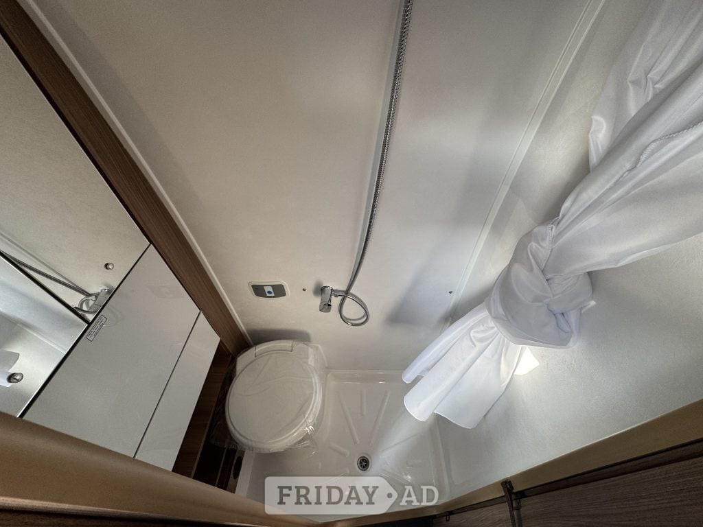 Auto-Trail V-Line 610 SE 2026 for sale in Worcester