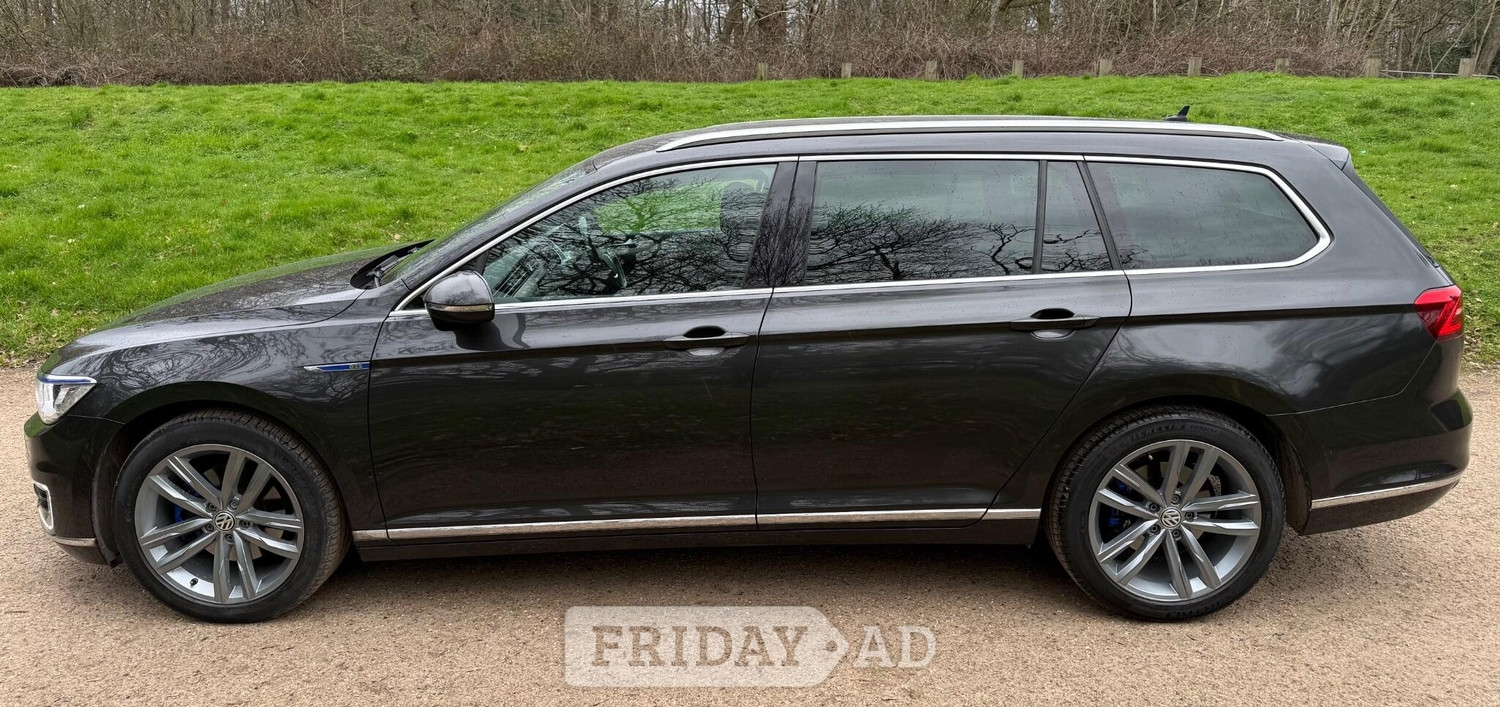 Volkswagen Passat 2017 - Cars