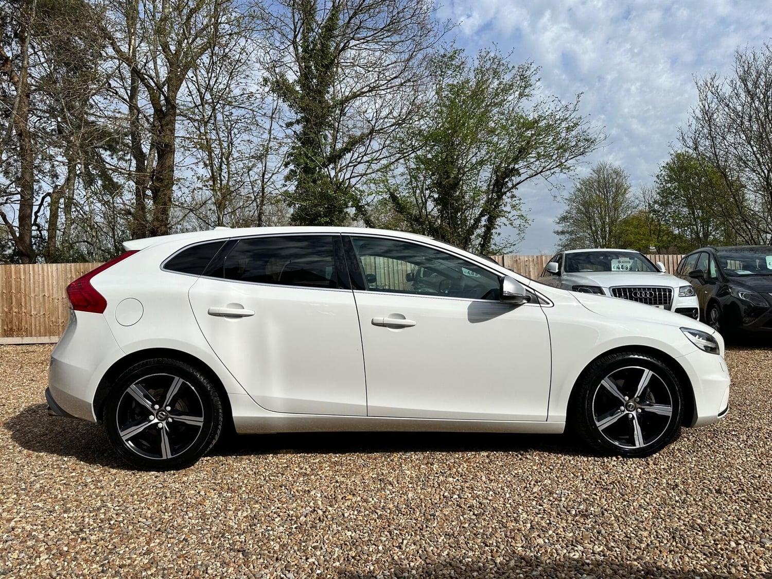 [ berth ]Volvo V40