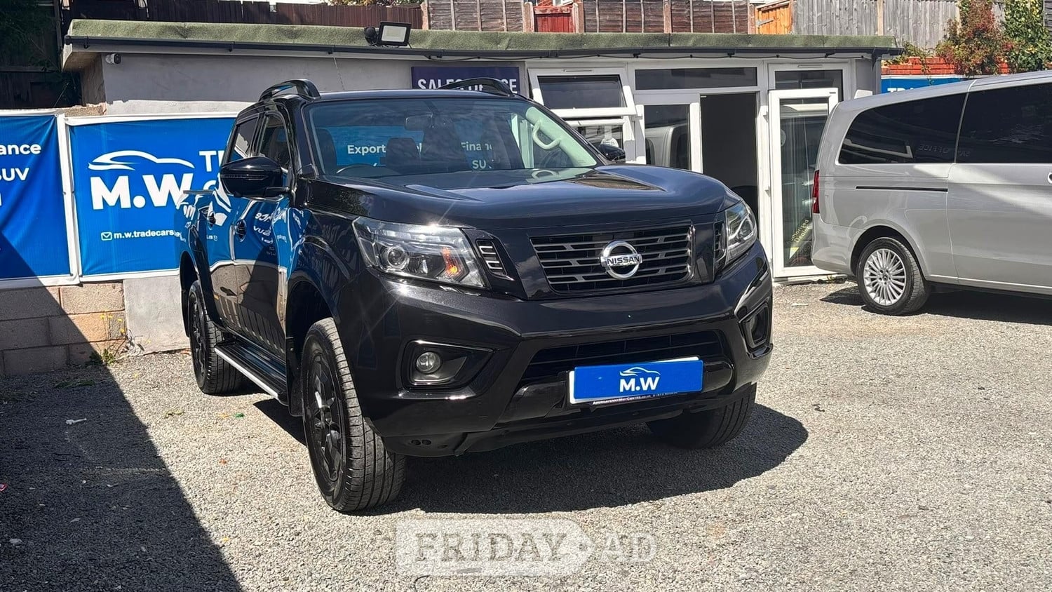 [ berth ]Nissan Navara