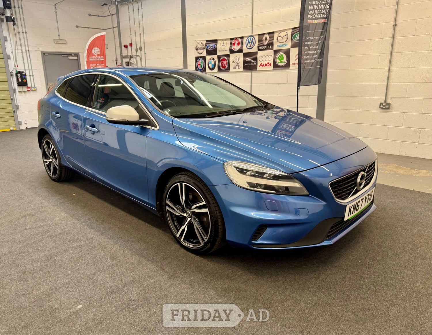 Volvo V40 2017 in Tredegar