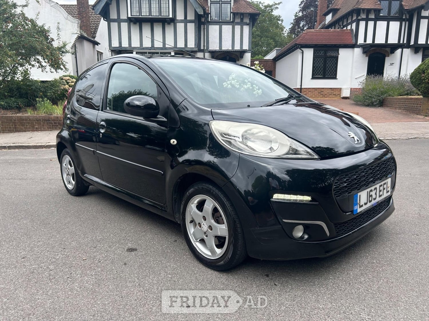 Peugeot 107 2013 in Croydon