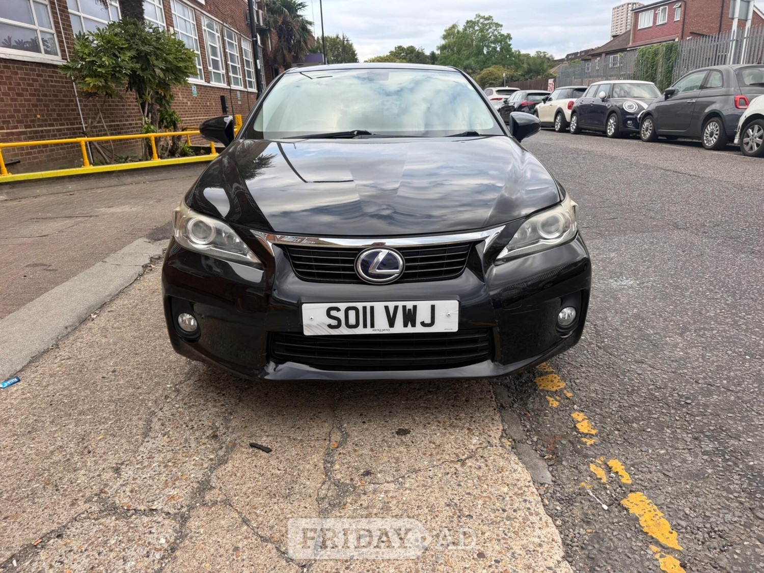 Lexus CT 2011 in Willesden
