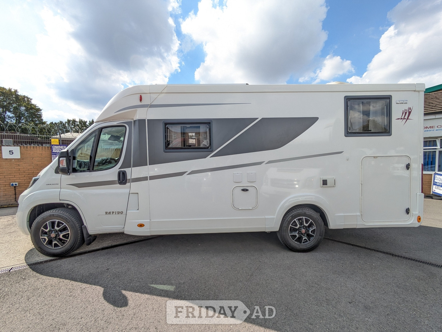 Rapido Compact C55 2021 - Motorhomes & Caravans