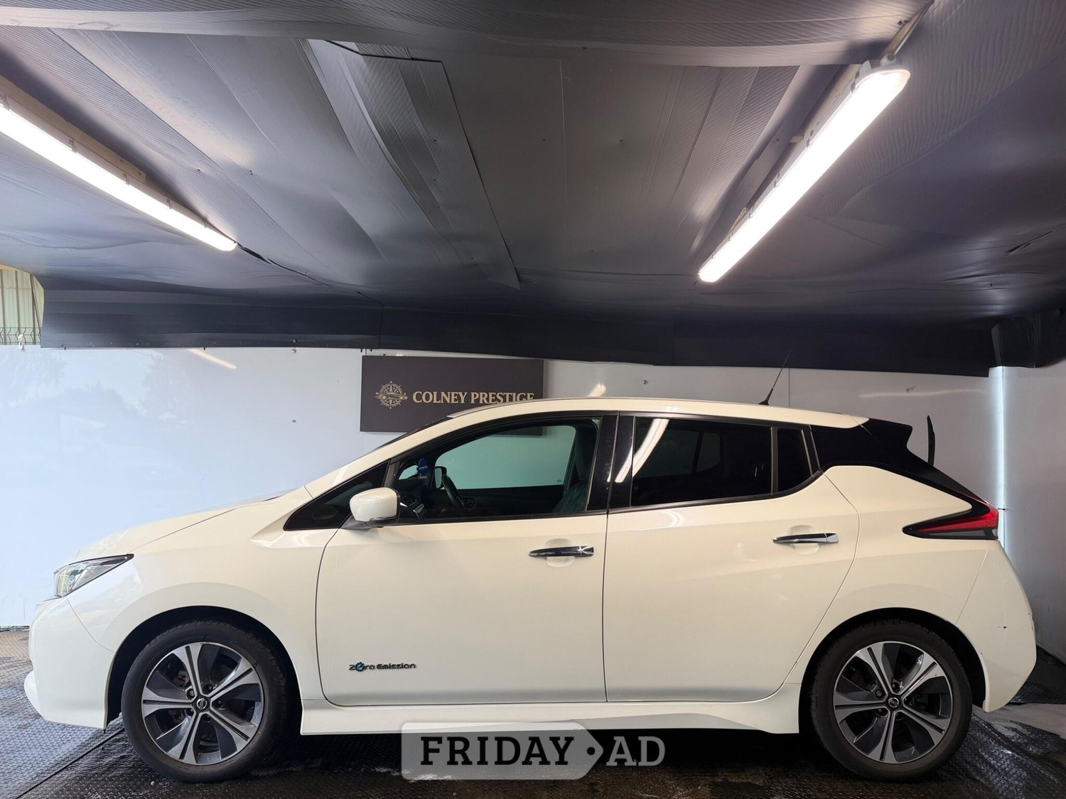 [ berth ]Nissan LEAF