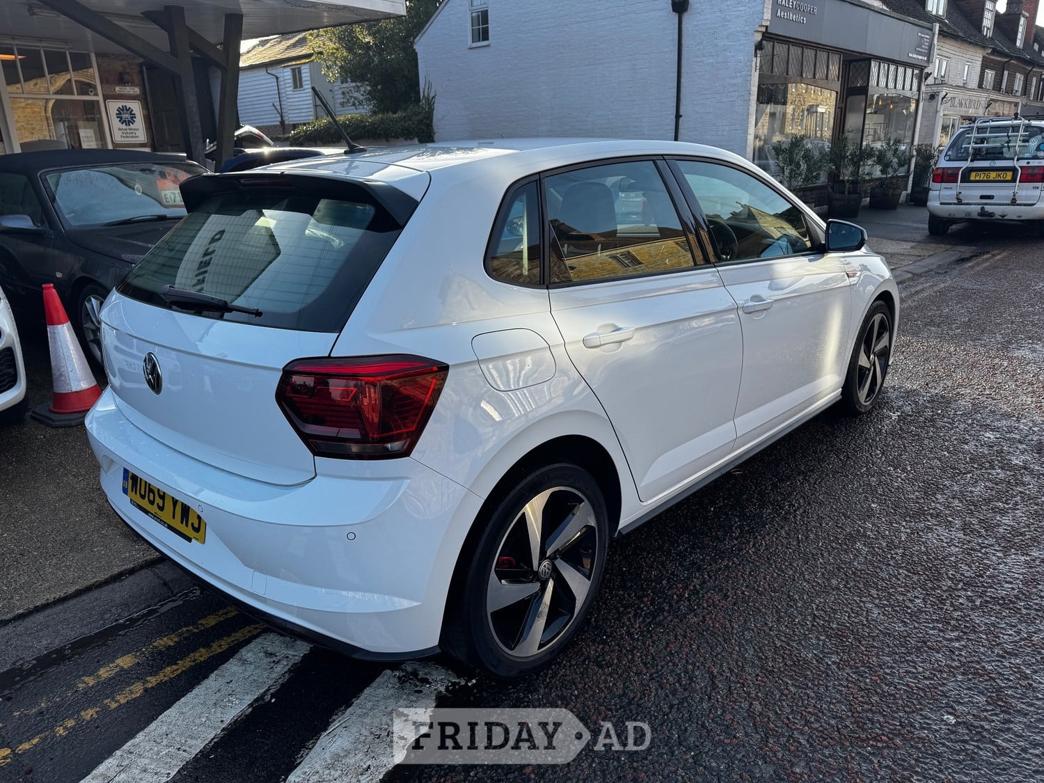 Volkswagen Polo 2019 - Cars in Mayfield