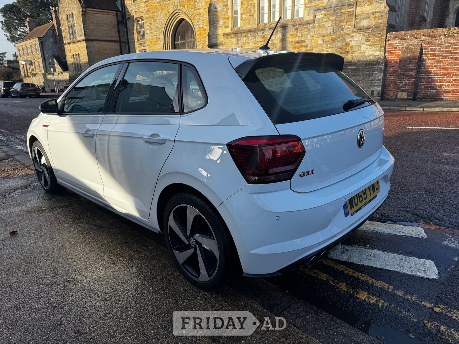 Volkswagen Polo 2019 - Cars