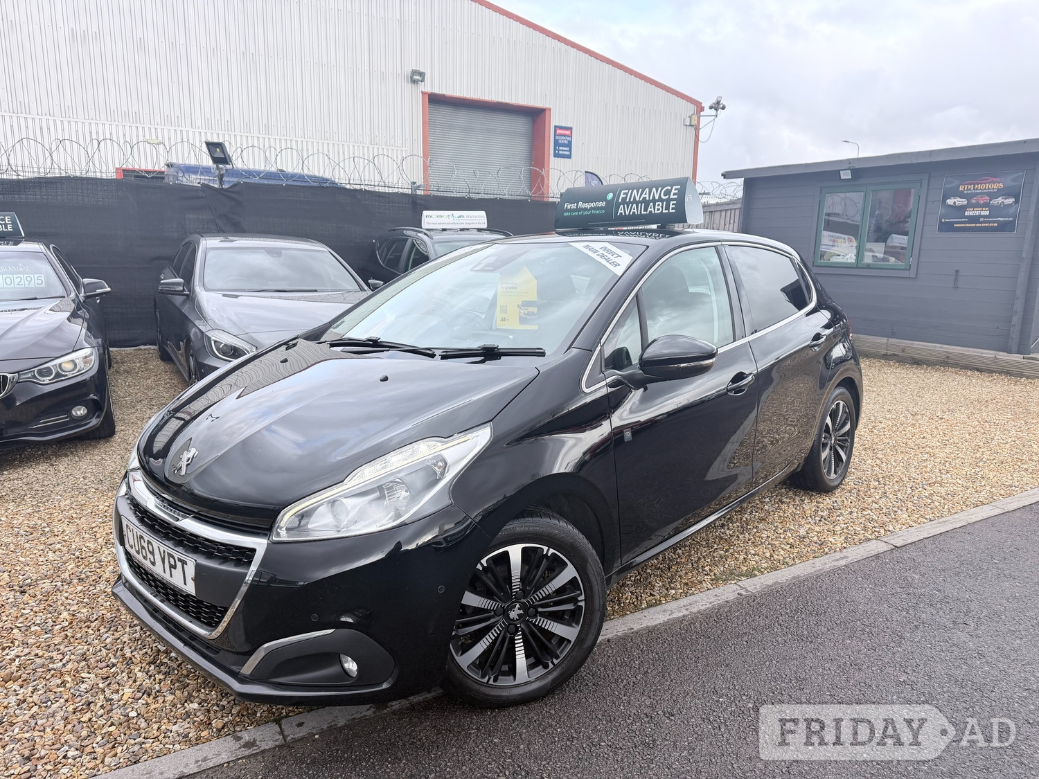 [ berth ]Peugeot 208