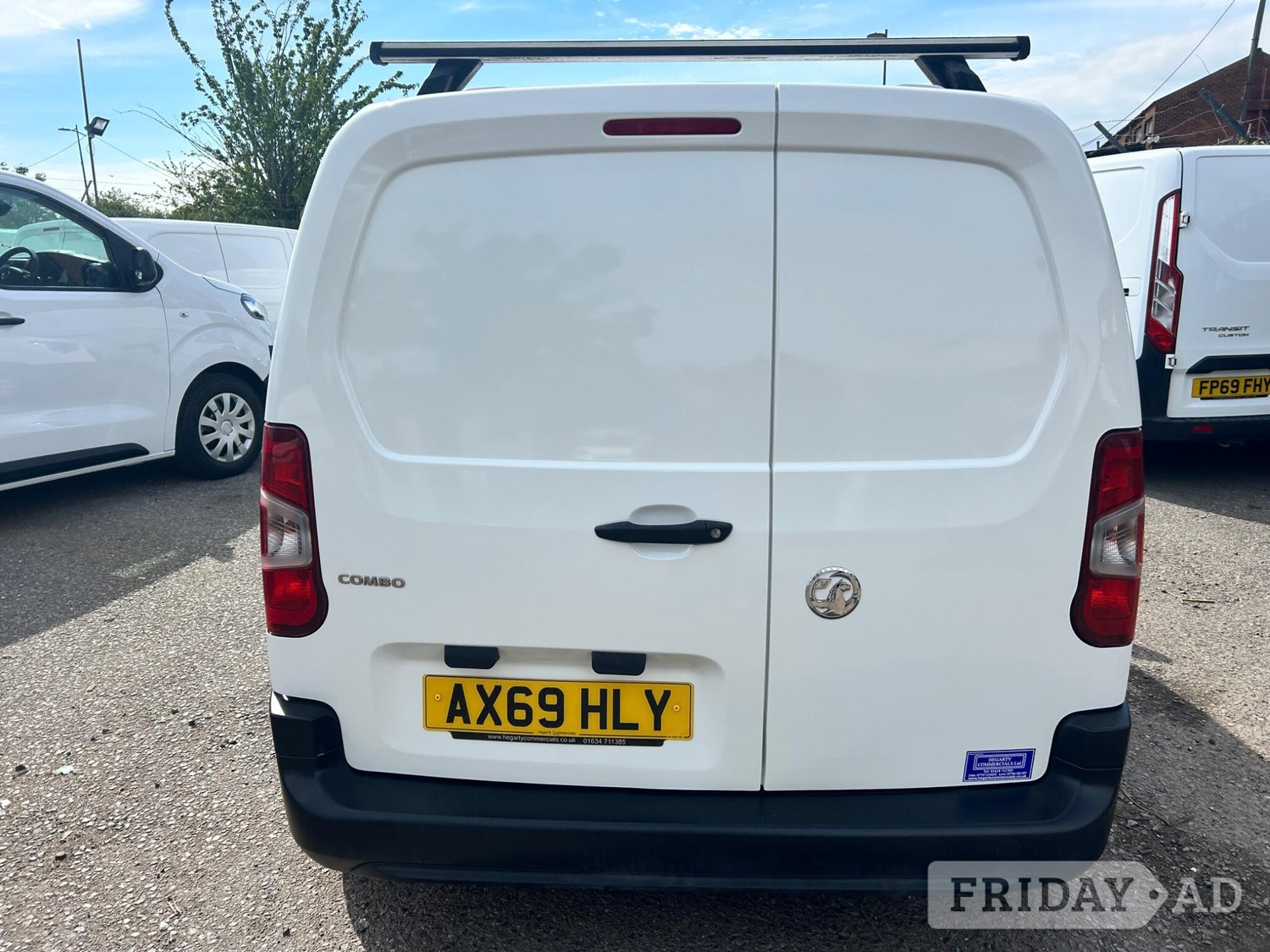 Vauxhall Combo 2020 - Vans & Commercial Vehicles