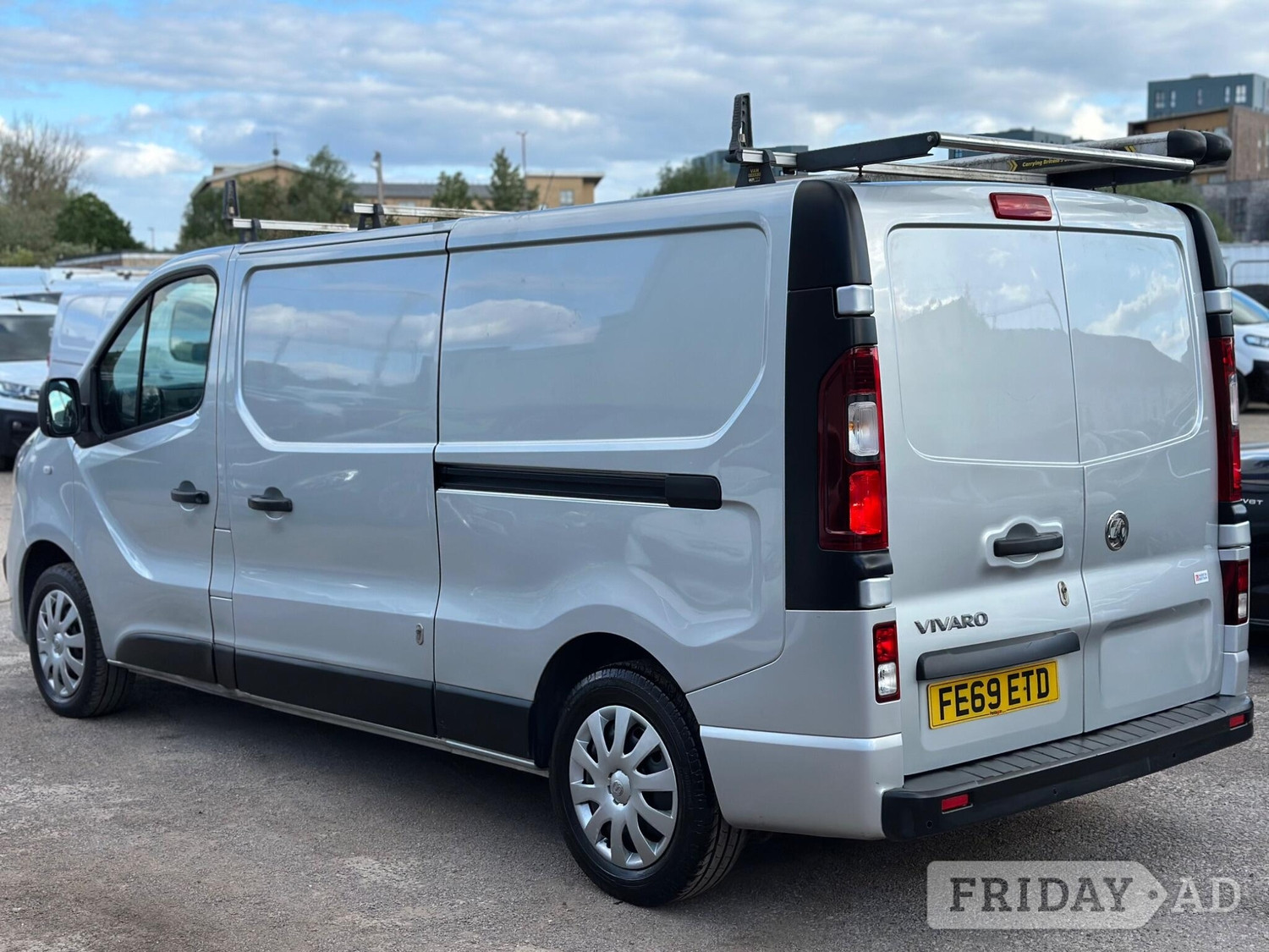 Vauxhall Vivaro 2019 - Vans & Commercial Vehicles