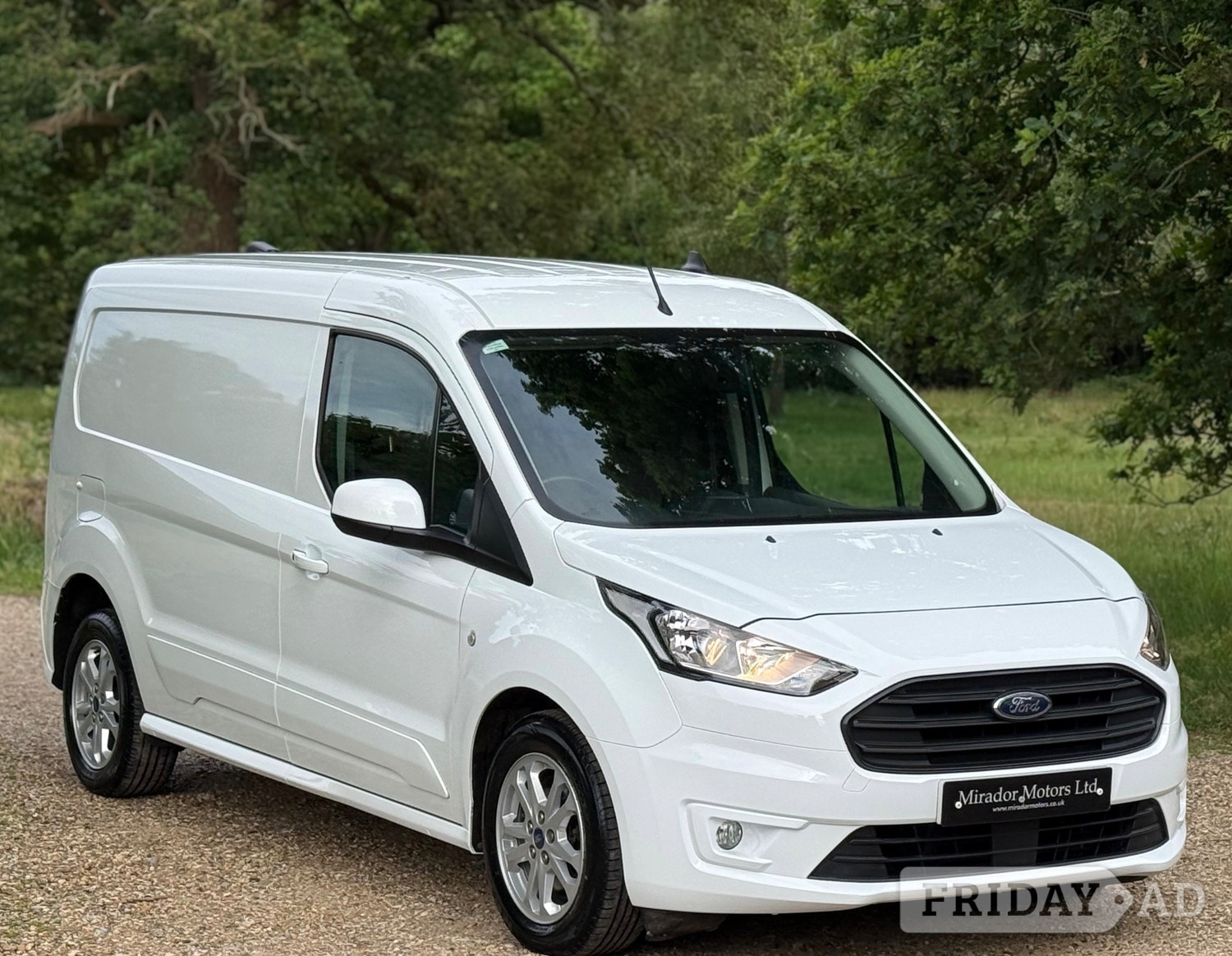 [ berth ]Ford Transit Connect