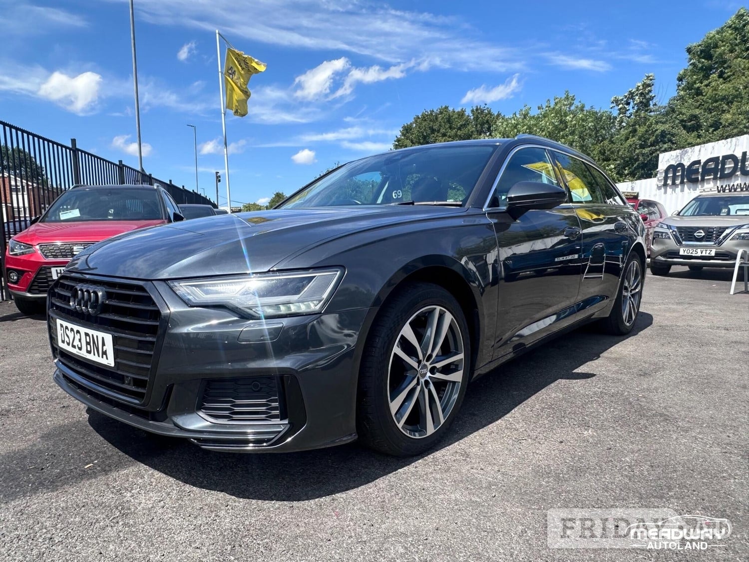Audi A6 Avant 2023 - Cars