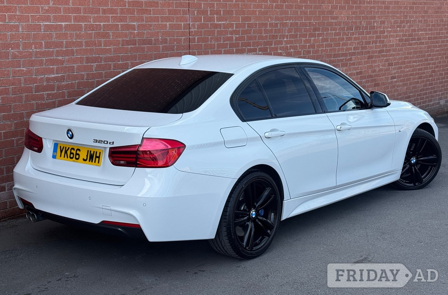 [ berth ]BMW 3 Series