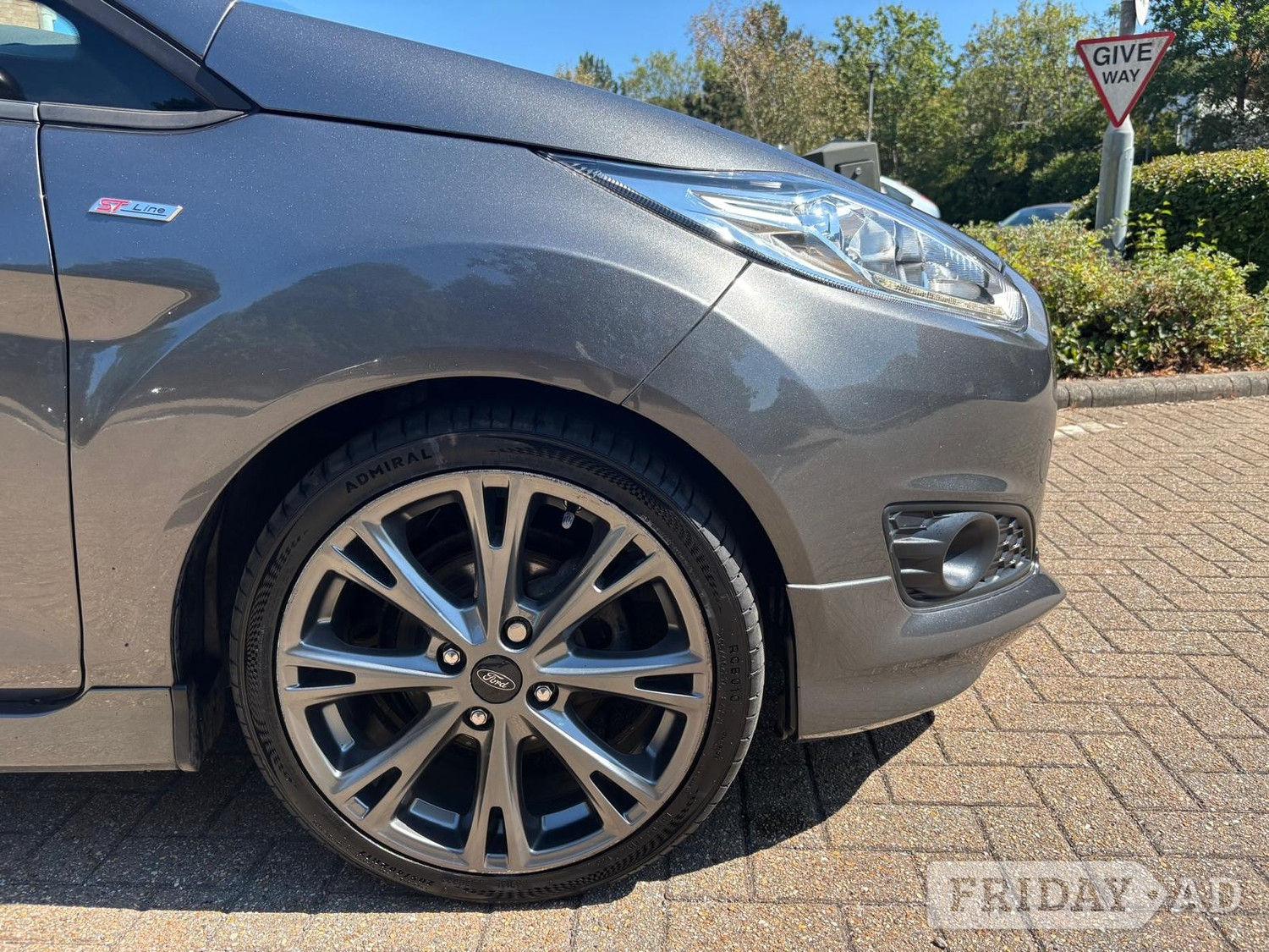 [ berth ]Ford Fiesta
