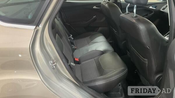 [ berth ]Ford Focus