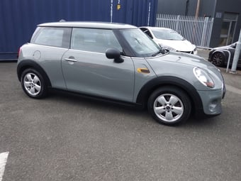 Mini Hatch 2017