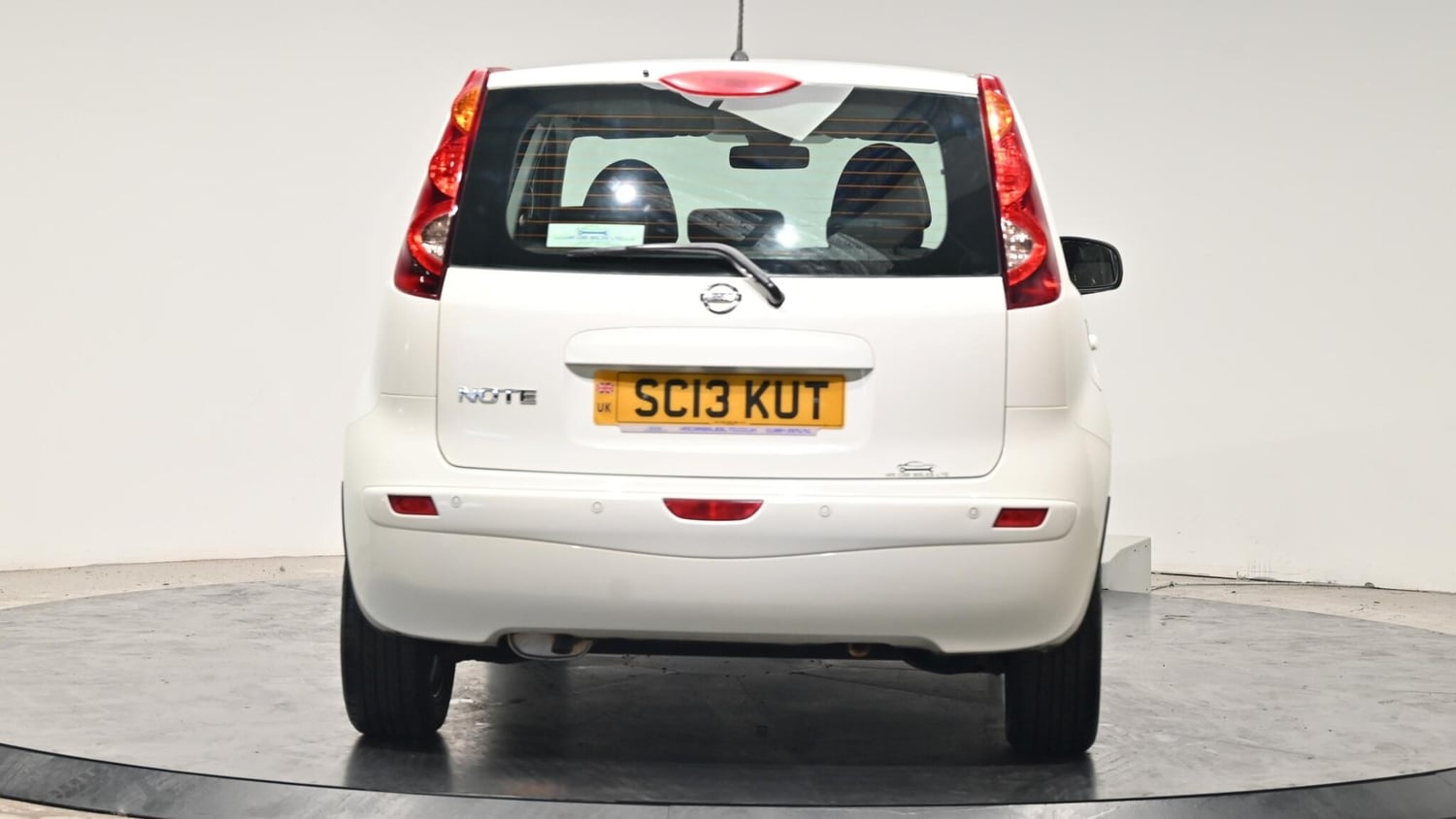 Nissan Note 2013 - Cars