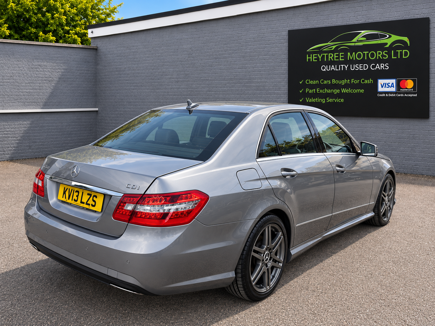 [ berth ]Mercedes-Benz E Class