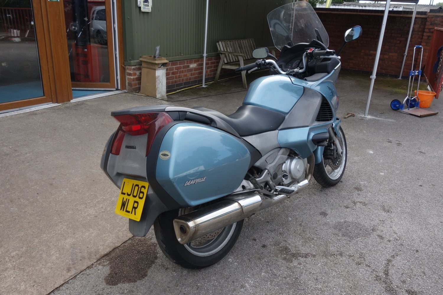 [ berth ]Honda NT