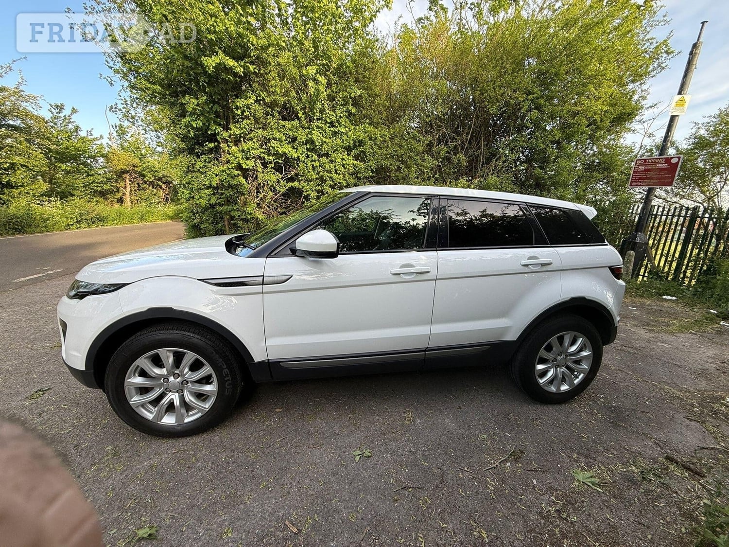 Land Rover Range Rover Evoque 2019 - Cars in Hayes