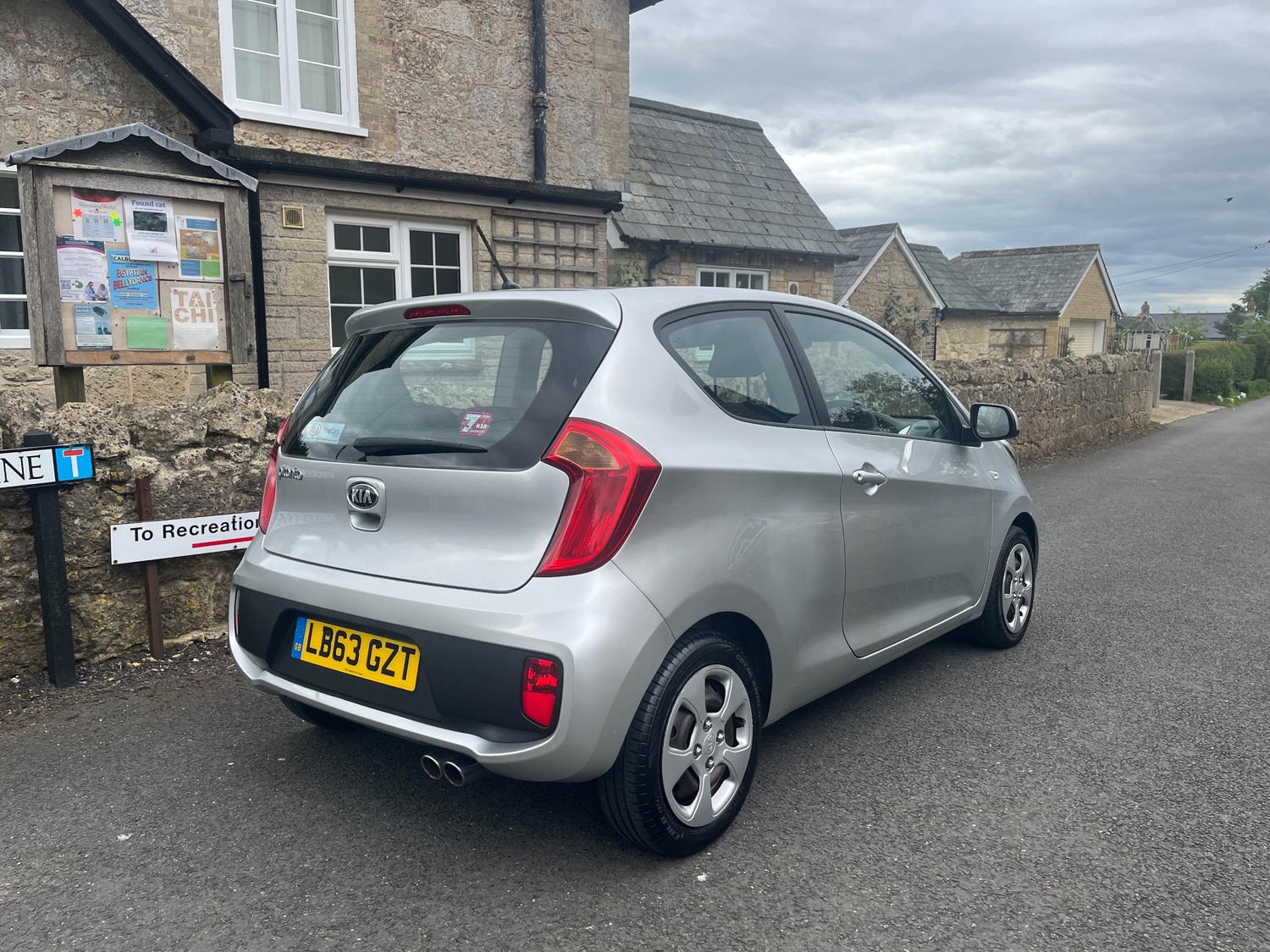Kia Picanto 2014 - Cars in Newport