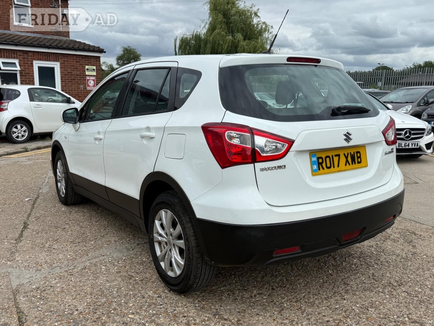 Suzuki SX4 2017 - Cars in Leighton Buzzard