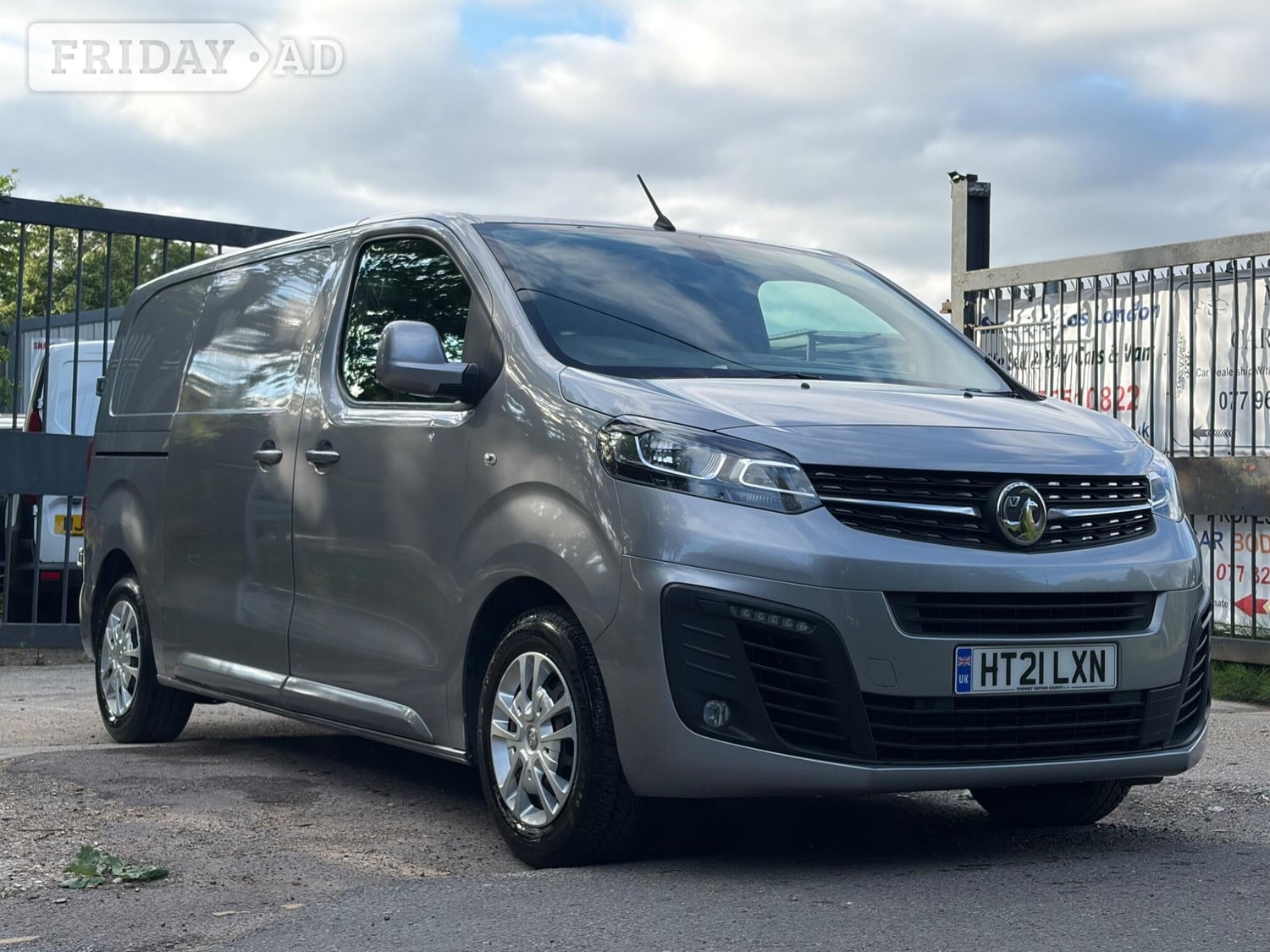 Vauxhall Vivaro 2021 - Vans & Commercial Vehicles