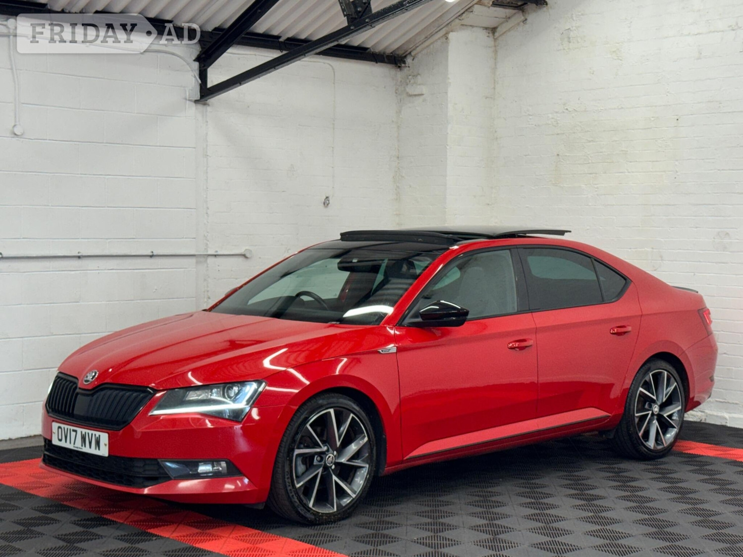 Skoda Superb 2017 - Cars