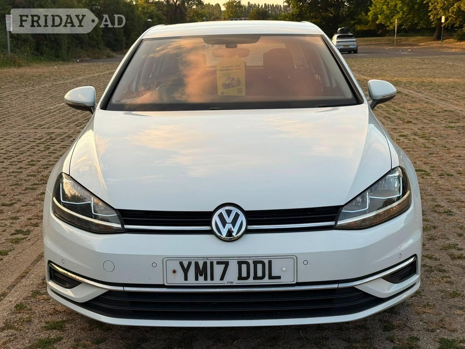 Volkswagen Golf 2017 - Cars in Swanley