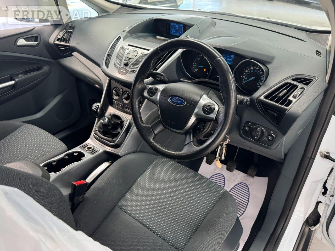 [ berth ]Ford C-MAX