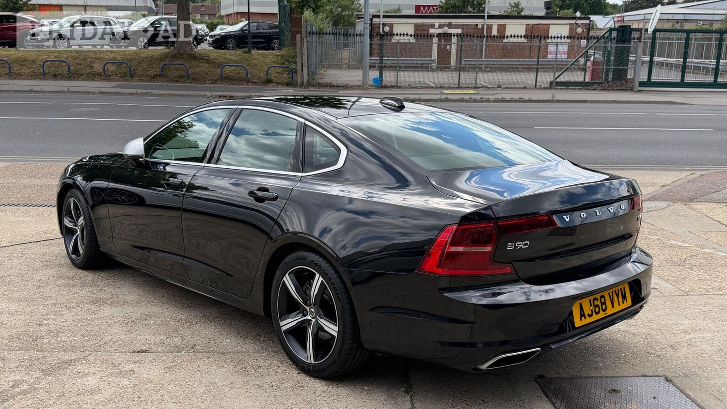 Volvo S90 2018 - Cars in Ipswich