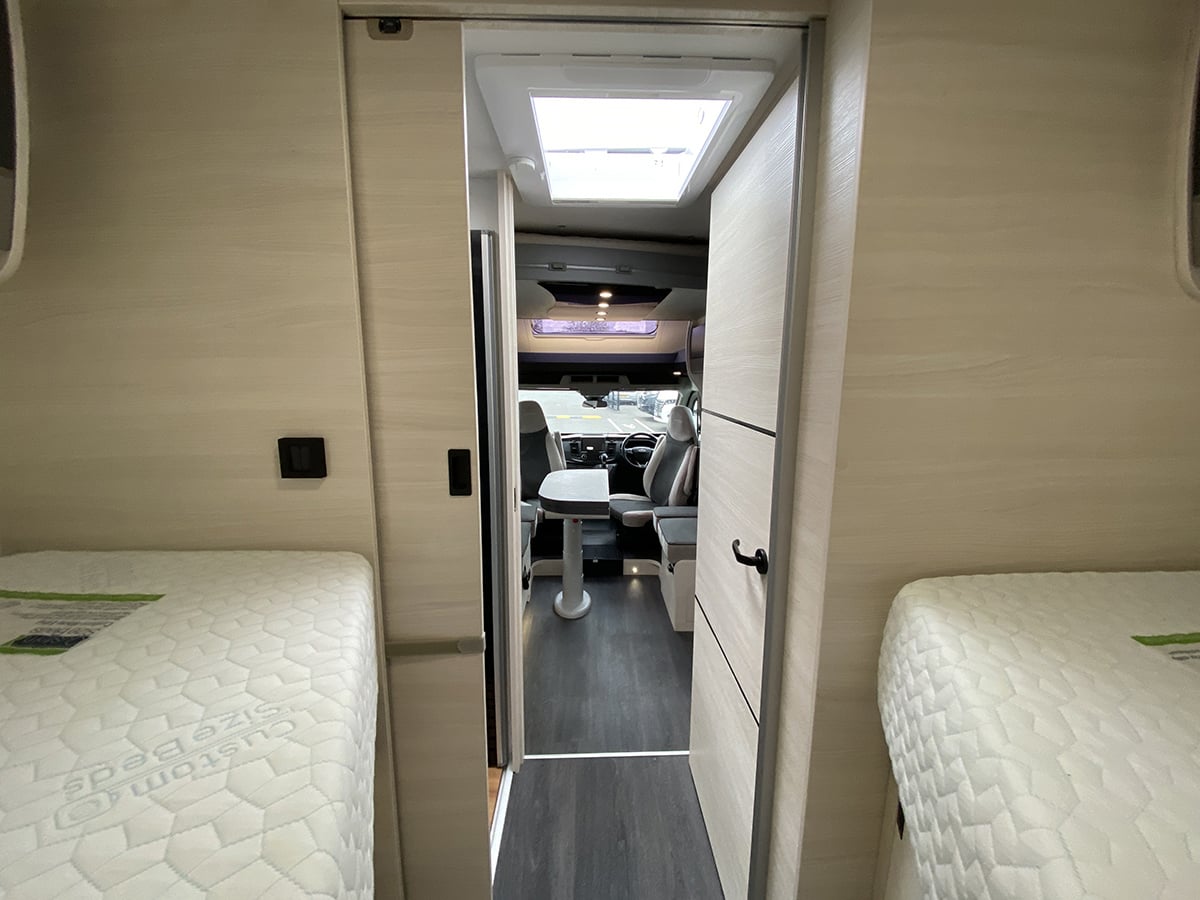 [4 berth ]Chausson Titanium Ultimate 777