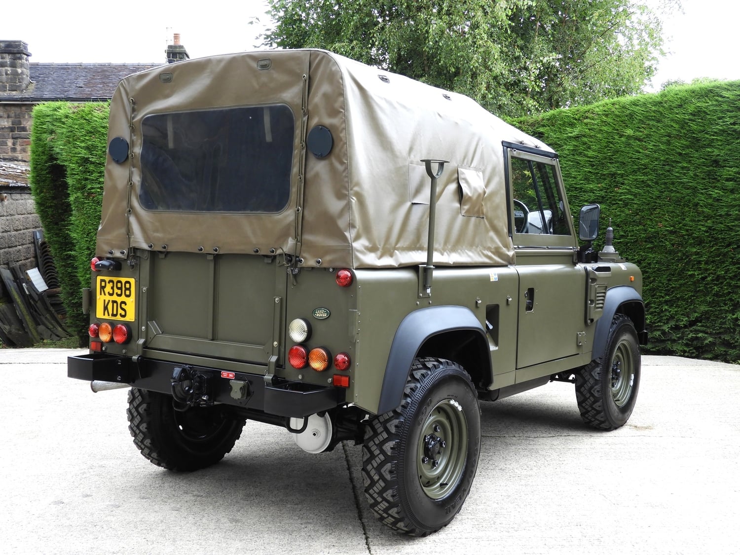 Land Rover Defender 90 1998 - Cars